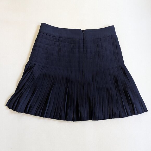 J. Crew Women's Pleated Skirt Size 4 Navy Chiffon Preppy - Picture 3 of 9